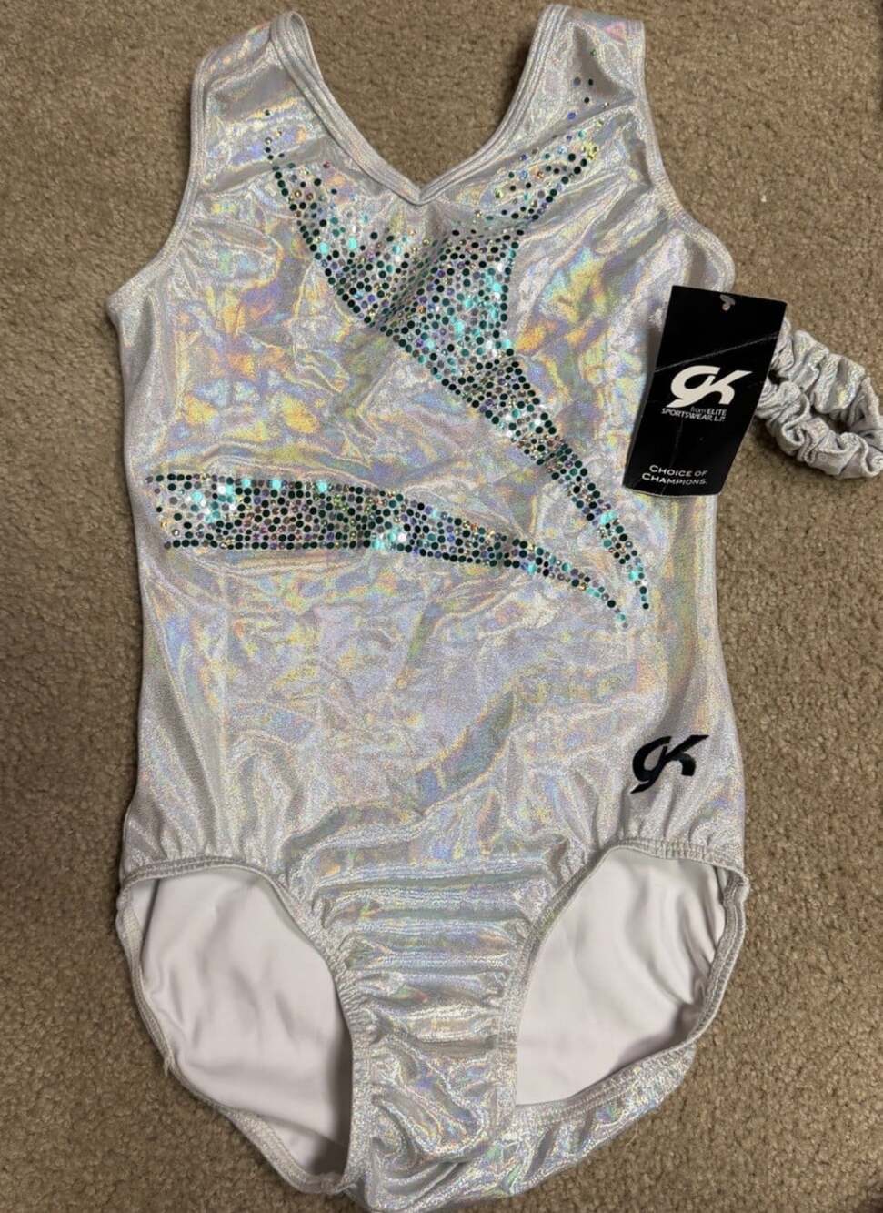GK ELITE Silvery White Leotard SILVERY WHITE Tank Leo Adult Medium NWT Scrunchy